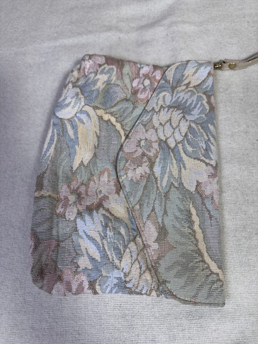 Vintage 80s Floral Tapestry Clutch Wristlet - Coquette Cottagecore Grandmacore - Picture 3 of 13